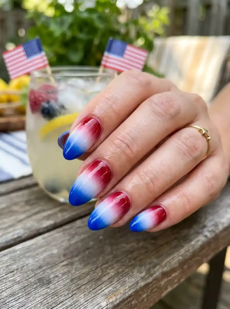 10-Simple 4th of July Nail