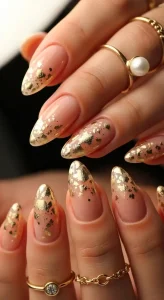 12-Trendy Almond Nail Ideas
