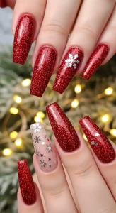 17-Festive Holiday Nail Ideas